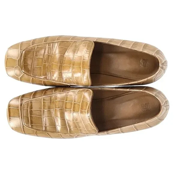 Totême Crocodile-Embossed Loafer Pumps in Brown Cowhide Leather